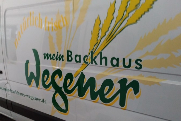 backereiwegenerfahrzeugbeschriftung-302A30D7D-8C35-A373-8DF6-8F44BEE36D4F.jpg