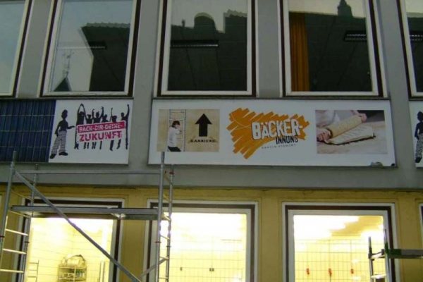 werbeschild-baeckereiinnung-01-h600FBF34F39-C31E-71E9-7141-C8627A049F14.jpg