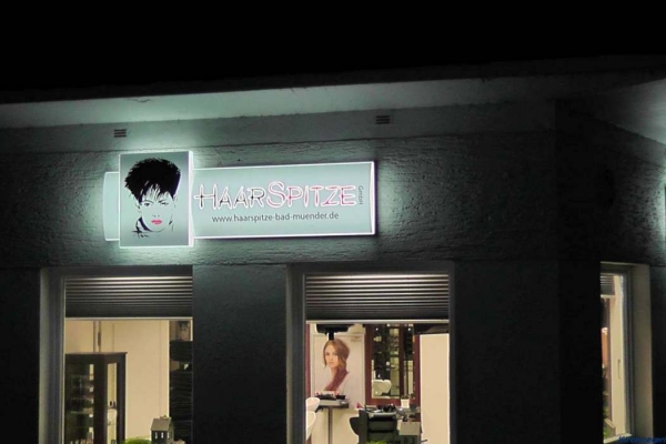 friseur-leuchtkasten01-h700830587D8-19F6-66F0-D4B2-7887E828C078.jpg
