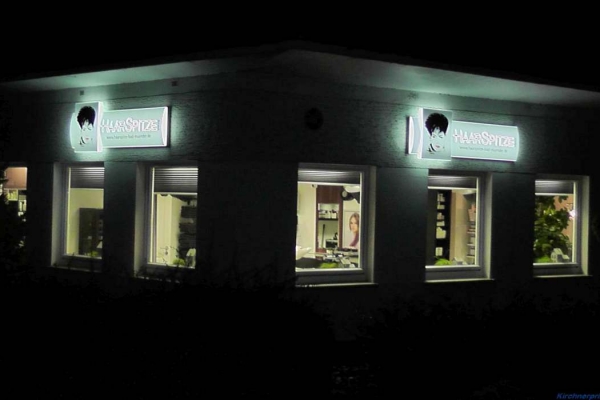 friseur-lichtkasten03-h700ED871B9A-14DB-F0A6-4A11-C2441C7FA854.jpg