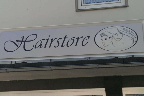 leuchtkasten-hairstore-01-h700FF725F03-C2C2-F801-A28F-74611DE56A8B.jpg