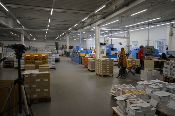 produktion-und-weiterverarbeitung-iloveimg-resized-iloveimg-compressedF8F7A3E0-DC54-AC36-610D-6D275BBF272B.jpg